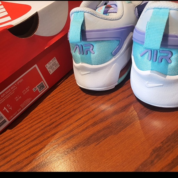 Brand New Nike Toddler Boy Sneakerss - Picture 6 of 7